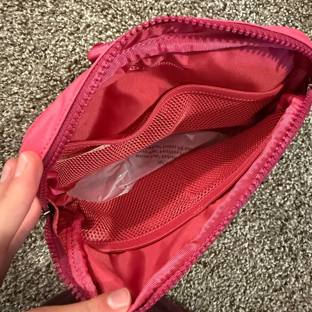 Lululemon Athletica Pink Everywhere Belt Bag Large - Picture 3 of 5